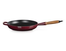 Le Creuset gietijzeren Signature koekenpan met houten handvat - 28 cm / 2.6 liter - rhône