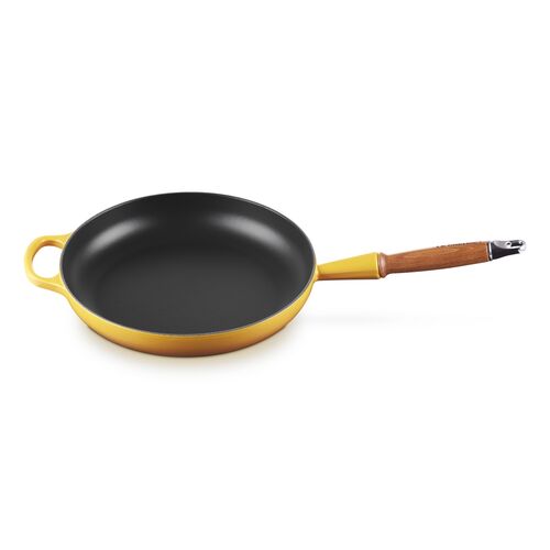 Le Creuset gietijzeren Signature koekenpan met houten handvat - 28 cm / 2.6 liter - nectar