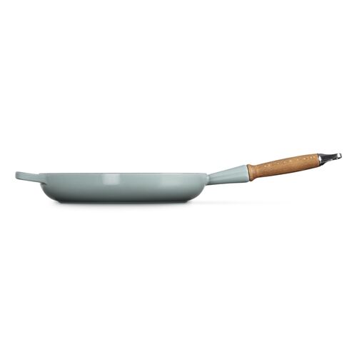 Le Creuset gietijzeren Signature koekenpan met houten handvat - 28 cm / 2.6 liter - kersenrood